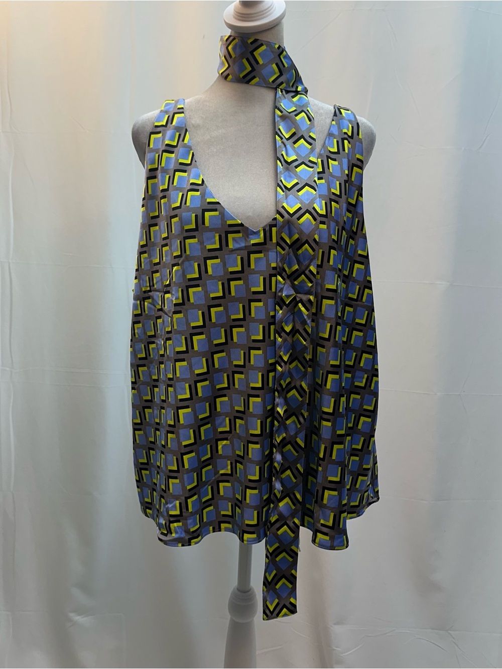 Wildfang Geometric Scarf-Neck Gray Tank Top - Blue & Yellow 2X NWTS